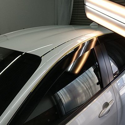 ヤリスのルーフサイド